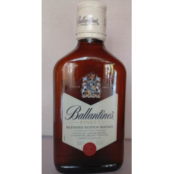 BALLANTINE´S 20cl CAJA 24 UNIDADES
